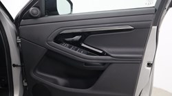 2020 (20) LAND ROVER RANGE ROVER EVOQUE 2.0 D180 R-Dynamic S 5dr Auto 5266675