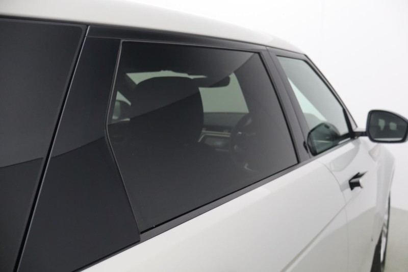 2020 (20) LAND ROVER RANGE ROVER EVOQUE 2.0 D180 R-Dynamic S 5dr Auto 5266660