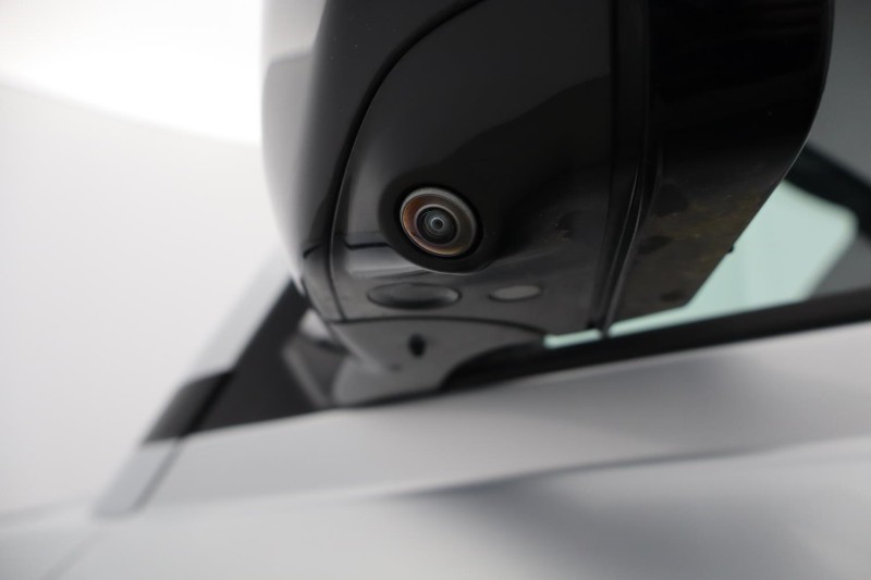 2023 (23) LAND ROVER DEFENDER 3.0 D300 X-Dynamic HSE 110 5dr Auto [7 Seat] 5282263