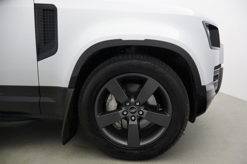 2023 (23) LAND ROVER DEFENDER 3.0 D300 X-Dynamic HSE 110 5dr Auto [7 Seat] 5282256