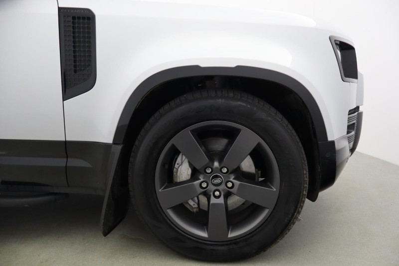 2023 (23) LAND ROVER DEFENDER 3.0 D300 X-Dynamic HSE 110 5dr Auto [7 Seat] 5282257