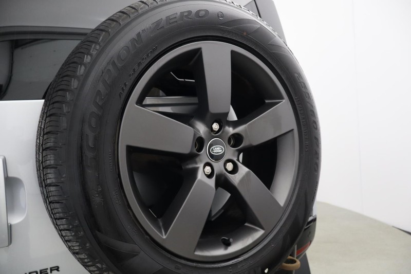 2023 (23) LAND ROVER DEFENDER 3.0 D300 X-Dynamic HSE 110 5dr Auto [7 Seat] 5282242