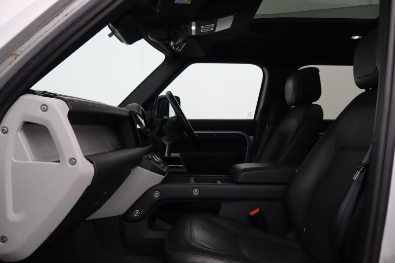 2023 (23) LAND ROVER DEFENDER 3.0 D300 X-Dynamic HSE 110 5dr Auto [7 Seat] 5282270