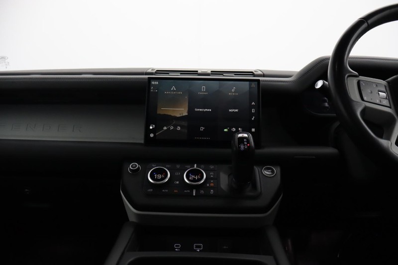 2023 (23) LAND ROVER DEFENDER 3.0 D300 X-Dynamic HSE 110 5dr Auto [7 Seat] 5282277