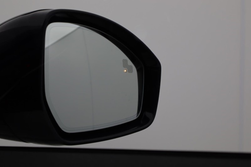 2022 (22) LAND ROVER RANGE ROVER EVOQUE 2.0 D200 Evoque Edition 5dr Auto 5290544