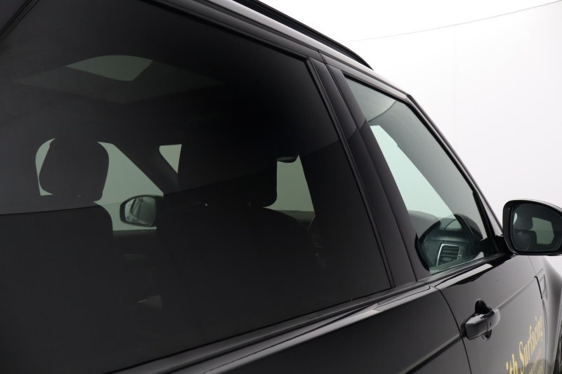 2024 (74) LAND ROVER DISCOVERY 3.0 D350 Dynamic SE 5dr Auto 5289496