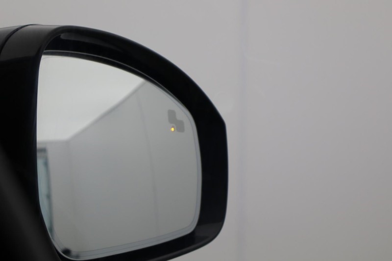 2024 (74) LAND ROVER DISCOVERY 3.0 D350 Dynamic SE 5dr Auto 5289532