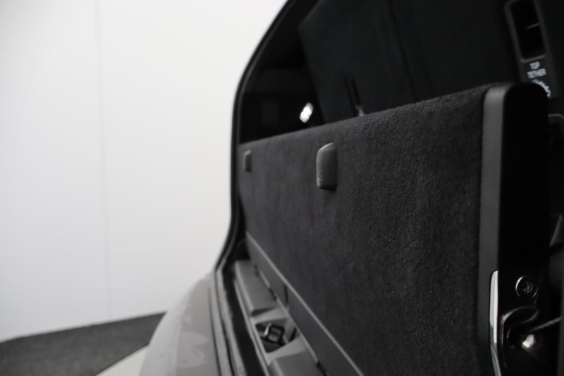 2024 (74) LAND ROVER DISCOVERY 3.0 D350 Dynamic SE 5dr Auto 5289481