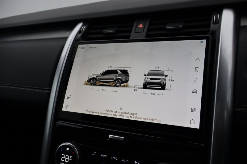 2024 (74) LAND ROVER DISCOVERY 3.0 D350 Dynamic SE 5dr Auto 5289518