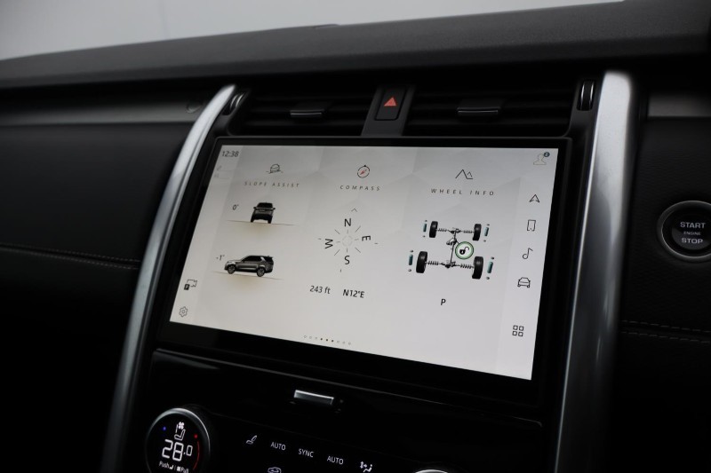 2024 (74) LAND ROVER DISCOVERY 3.0 D350 Dynamic SE 5dr Auto 5289524