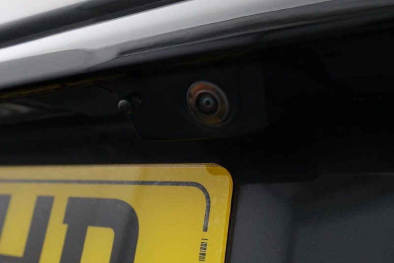 2024 (74) LAND ROVER DISCOVERY SPORT 2.0 D200 Dynamic HSE 5dr Auto [7 Seat] 5304130