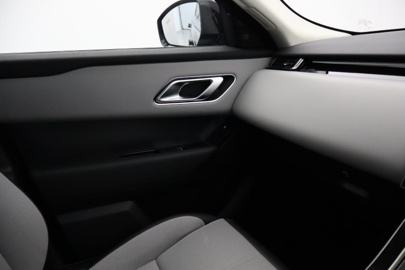 2025 (74) LAND ROVER RANGE ROVER VELAR 2.0 P400e Dynamic HSE 5dr Auto 5303401