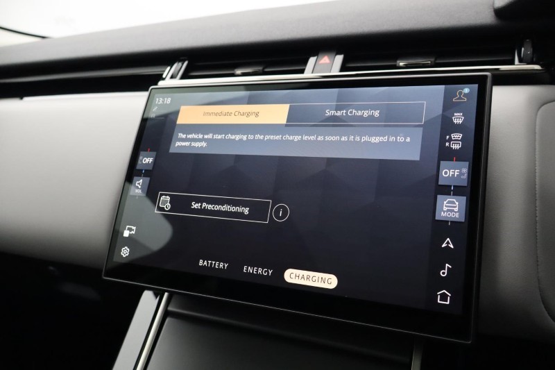 2025 (74) LAND ROVER RANGE ROVER VELAR 2.0 P400e Dynamic HSE 5dr Auto 5303396