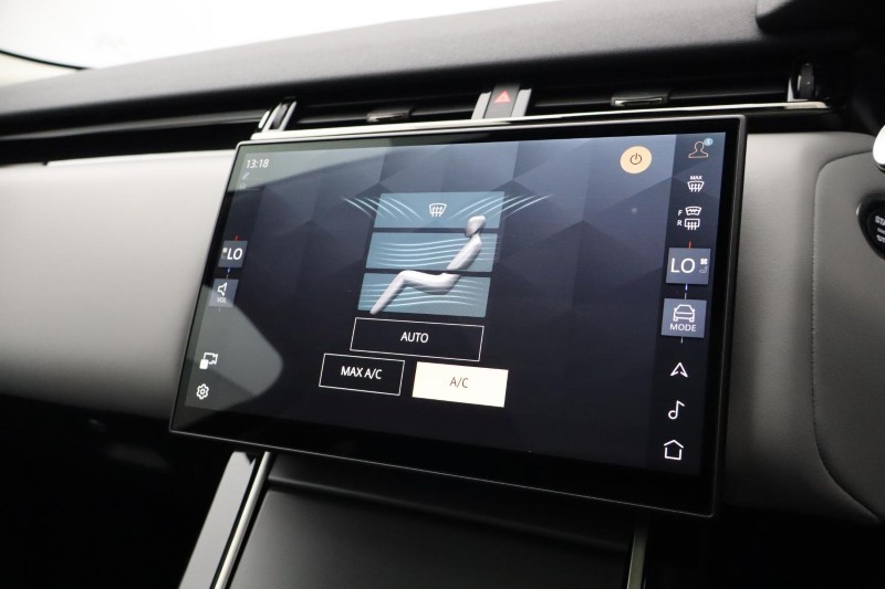 2025 (74) LAND ROVER RANGE ROVER VELAR 2.0 P400e Dynamic HSE 5dr Auto 5303391