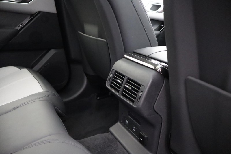 2025 (74) LAND ROVER RANGE ROVER VELAR 2.0 P400e Dynamic HSE 5dr Auto 5303376