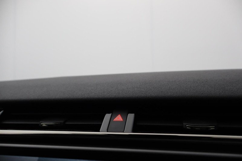 2025 (74) LAND ROVER RANGE ROVER VELAR 2.0 P400e Dynamic HSE 5dr Auto 5303408