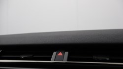 2025 (74) LAND ROVER RANGE ROVER VELAR 2.0 P400e Dynamic HSE 5dr Auto 5303408