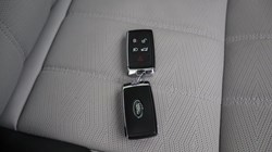 2024 (74) LAND ROVER RANGE ROVER EVOQUE 2.0 D200 Autobiography 5dr Auto 5302631