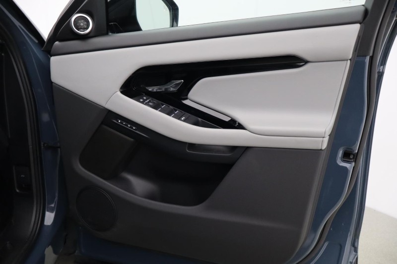 2024 (74) LAND ROVER RANGE ROVER EVOQUE 2.0 D200 Autobiography 5dr Auto 5302603