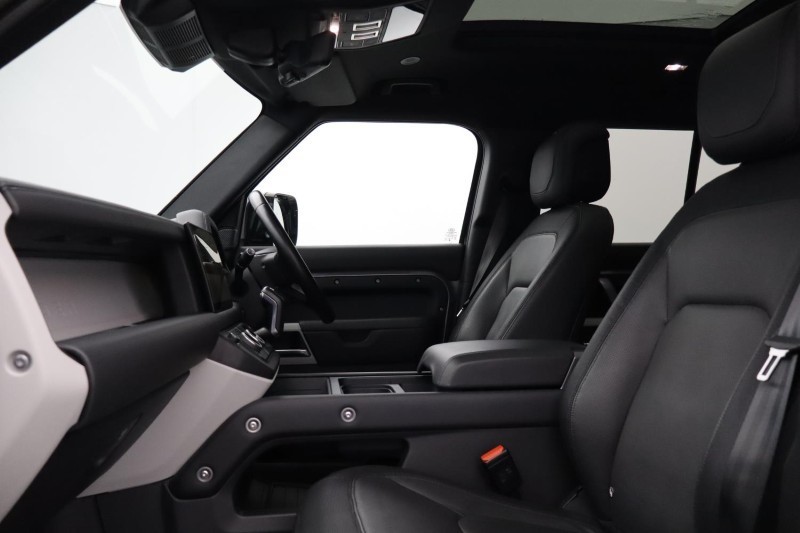 2023 (23) LAND ROVER DEFENDER 3.0 D250 X-Dynamic HSE 110 5dr Auto 5270934