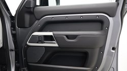 2023 (23) LAND ROVER DEFENDER 3.0 D250 X-Dynamic HSE 110 5dr Auto 5270988