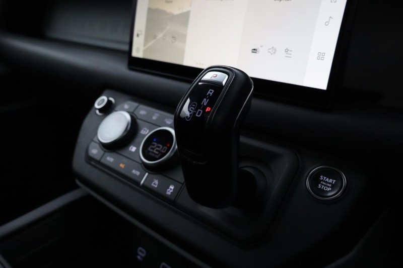 2023 (23) LAND ROVER DEFENDER 3.0 D250 X-Dynamic HSE 110 5dr Auto 5270996