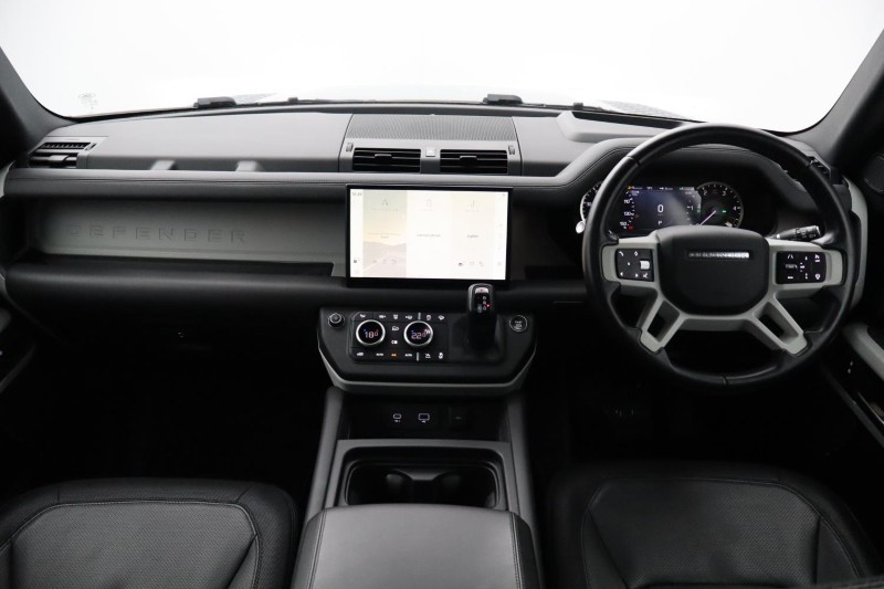 2023 (23) LAND ROVER DEFENDER 3.0 D250 X-Dynamic HSE 110 5dr Auto 5270985