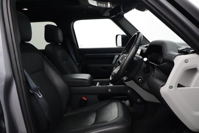 2023 (23) LAND ROVER DEFENDER 3.0 D250 X-Dynamic HSE 110 5dr Auto 5270990