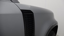 2023 (23) LAND ROVER DEFENDER 3.0 D250 X-Dynamic HSE 110 5dr Auto 5270955