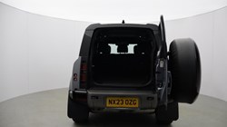 2023 (23) LAND ROVER DEFENDER 3.0 D250 X-Dynamic HSE 110 5dr Auto 5270913