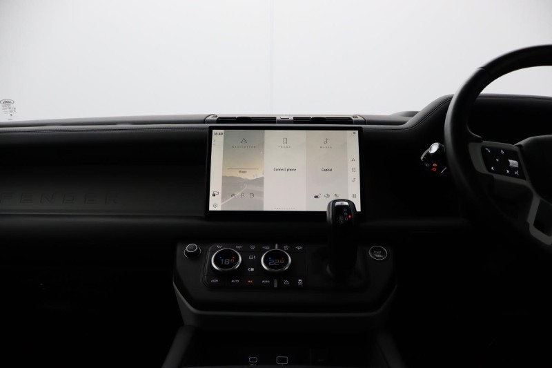 2023 (23) LAND ROVER DEFENDER 3.0 D250 X-Dynamic HSE 110 5dr Auto 5270978