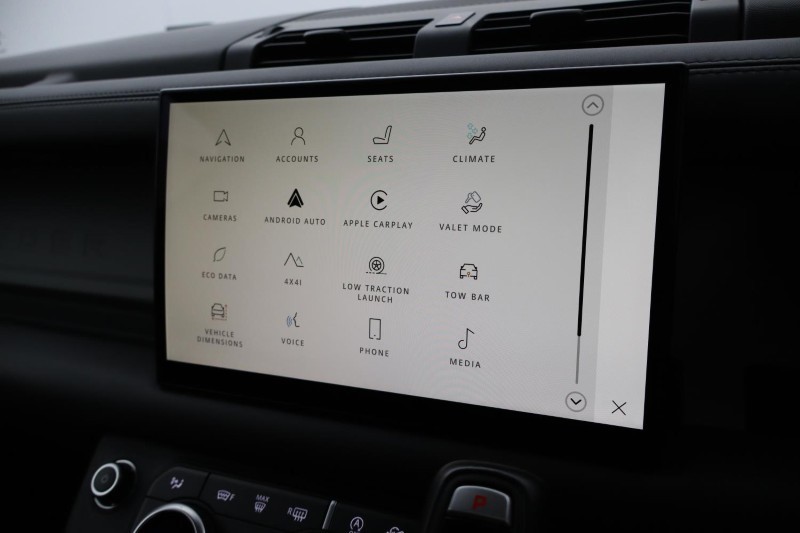 2023 (23) LAND ROVER DEFENDER 3.0 D250 X-Dynamic HSE 110 5dr Auto 5271002