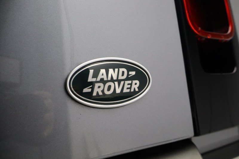 2023 (23) LAND ROVER DEFENDER 3.0 D250 X-Dynamic HSE 110 5dr Auto 5270919
