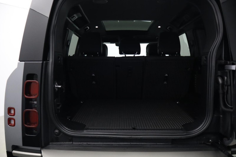 2023 (23) LAND ROVER DEFENDER 3.0 D250 X-Dynamic HSE 110 5dr Auto 5270914