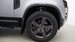 2023 (23) LAND ROVER DEFENDER 3.0 D250 X-Dynamic HSE 110 5dr Auto 5270959