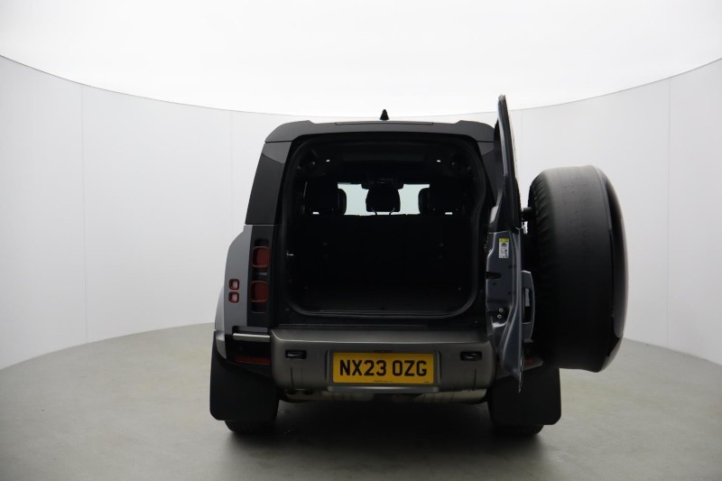 2023 (23) LAND ROVER DEFENDER 3.0 D250 X-Dynamic HSE 110 5dr Auto 5270912