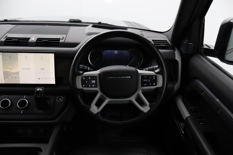 2023 (23) LAND ROVER DEFENDER 3.0 D250 X-Dynamic HSE 110 5dr Auto 5270975