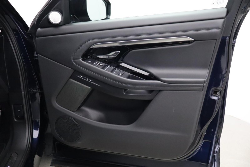 2022 (22) LAND ROVER RANGE ROVER EVOQUE 1.5 P300e Autobiography 5dr Auto 5288340