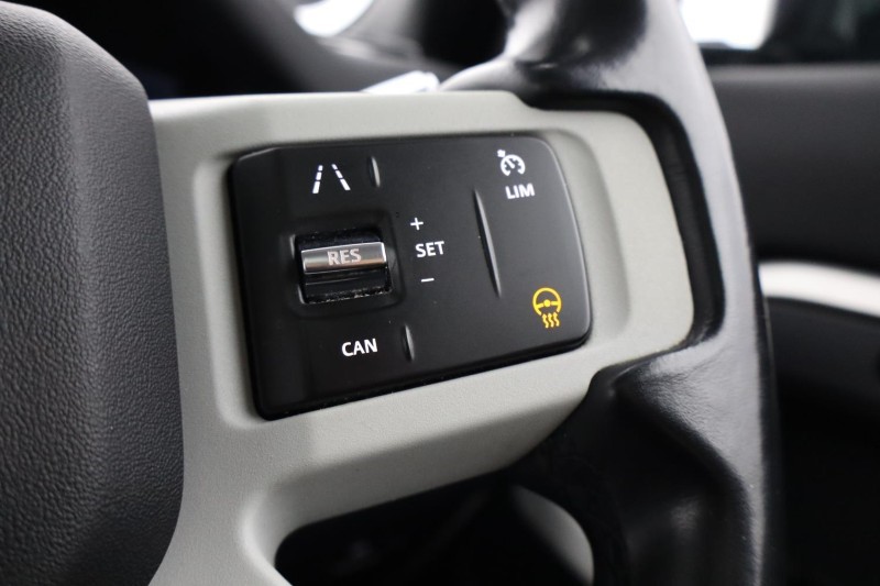 2021 (21) LAND ROVER DEFENDER 3.0 D250 XS Edition 110 5dr Auto 5338679