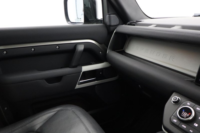 2021 (21) LAND ROVER DEFENDER 3.0 D250 XS Edition 110 5dr Auto 5338694