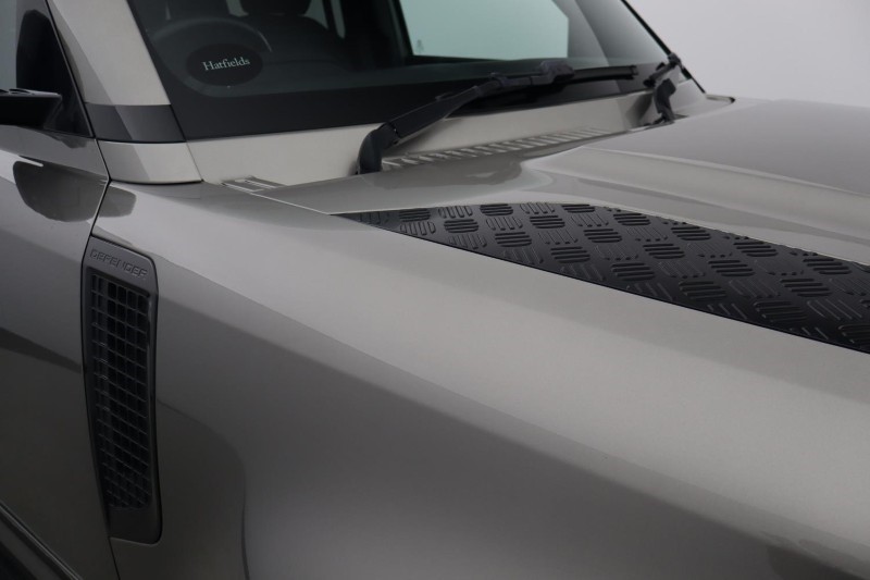 2021 (21) LAND ROVER DEFENDER 3.0 D250 XS Edition 110 5dr Auto 5338702