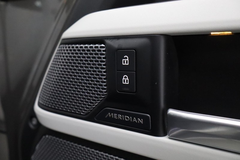 2021 (21) LAND ROVER DEFENDER 3.0 D250 XS Edition 110 5dr Auto 5338699