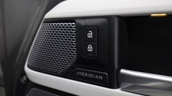 2021 (21) LAND ROVER DEFENDER 3.0 D250 XS Edition 110 5dr Auto 5338699