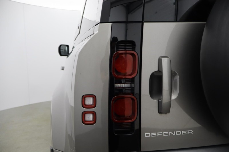 2021 (21) LAND ROVER DEFENDER 3.0 D250 XS Edition 110 5dr Auto 5338647