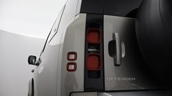 2021 (21) LAND ROVER DEFENDER 3.0 D250 XS Edition 110 5dr Auto 5338641