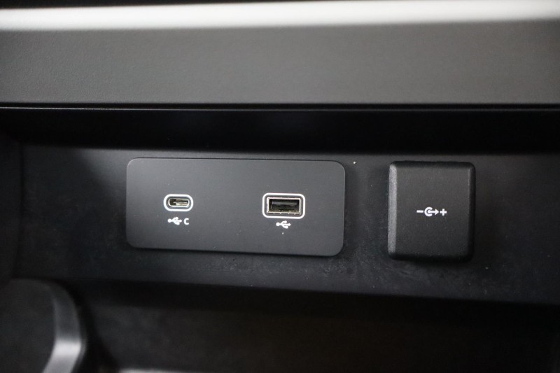 2021 (21) LAND ROVER DEFENDER 3.0 D250 XS Edition 110 5dr Auto 5338692