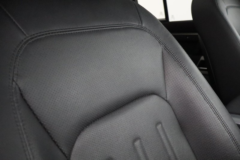 2021 (21) LAND ROVER DEFENDER 3.0 D250 XS Edition 110 5dr Auto 5338675