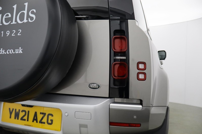 2021 (21) LAND ROVER DEFENDER 3.0 D250 XS Edition 110 5dr Auto 5338639