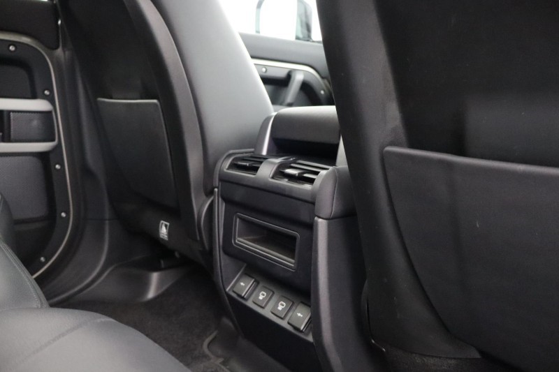 2021 (21) LAND ROVER DEFENDER 3.0 D250 XS Edition 110 5dr Auto 5338658