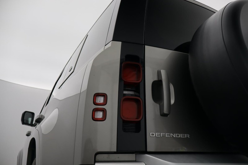 2021 (21) LAND ROVER DEFENDER 3.0 D250 XS Edition 110 5dr Auto 5338642